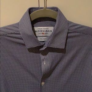 Mizzen + Main trim fit S button down